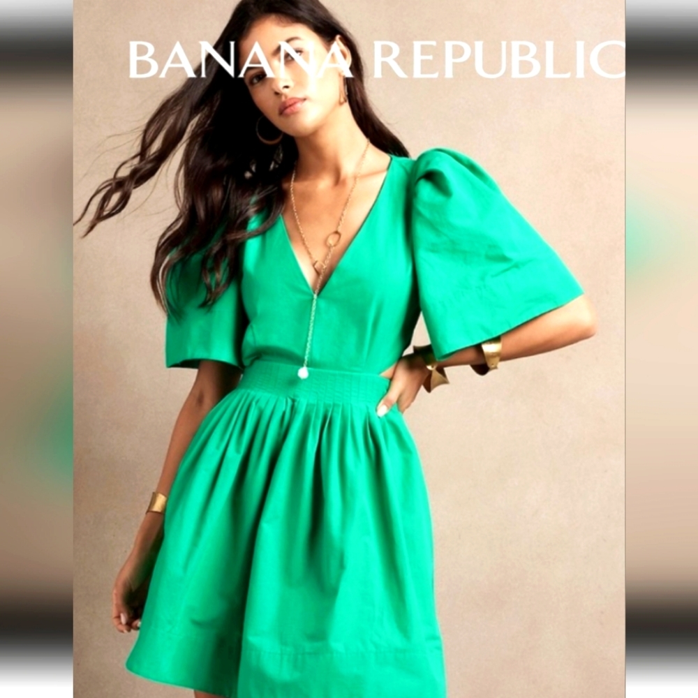 Banana republic cut out mini dress (10T)